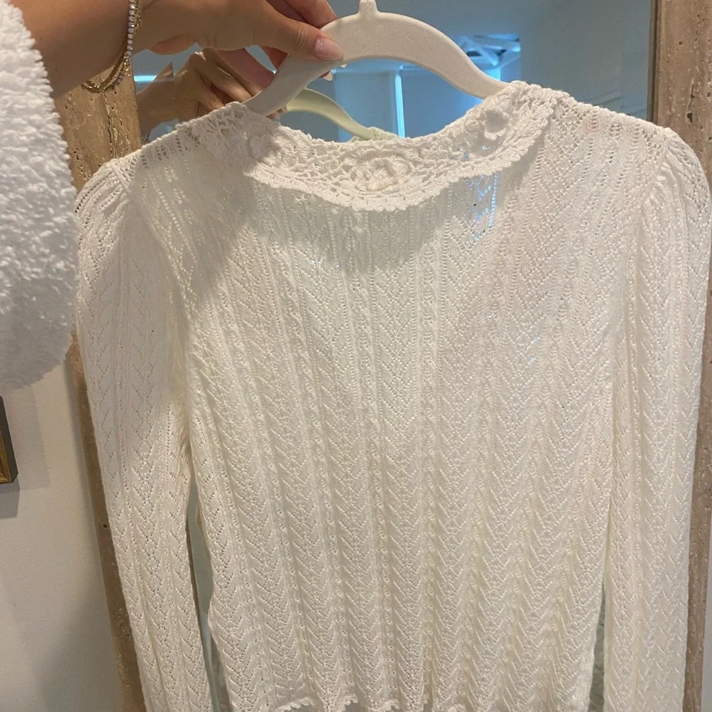 White Knit Cardigan with Scalloped Collar - Picture 4 of 4